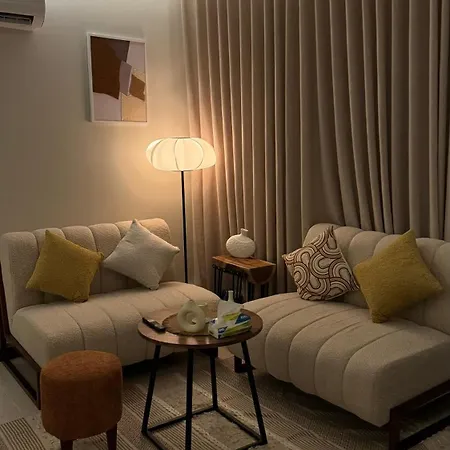 استوديو فاخر و انيق في حي الياسمين